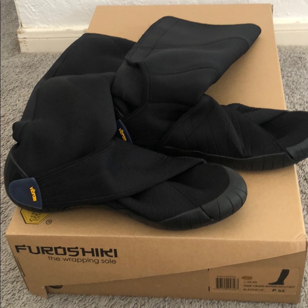 Vibram wrapping some high cut boot